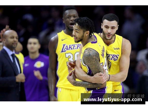 NBA新赛季激战正酣 新星球员表现抢眼势不可挡